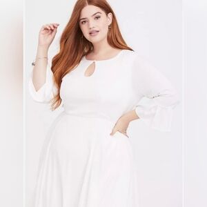 STARZ Outlander Claire's White Keyhole Dress Torrid Size 4